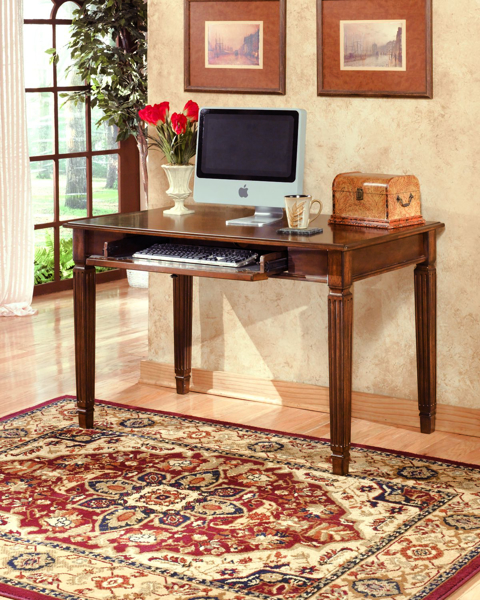 Picture of Hamlyn Small Leg Desk