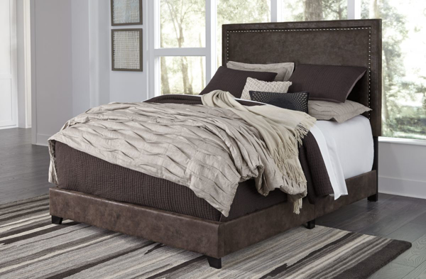 Picture of Dolante Upholstered Bed