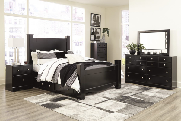 Picture of Mirlotown 6-Piece Storage Bedroom Set