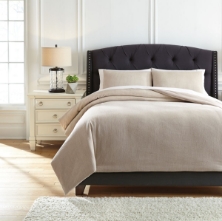 Picture of Mayda Comforter Set