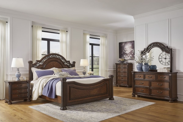 Picture of Lavinton 6-Piece Queen Poster Bedroom Set
