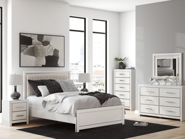 Blakely Queen Panel Bedroom Set